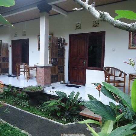 Nataliya Homestay Ubud  Exterior photo